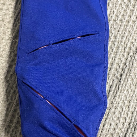 Fabletics Cut-Out Detail Leggings XS - Picture 4 of 6